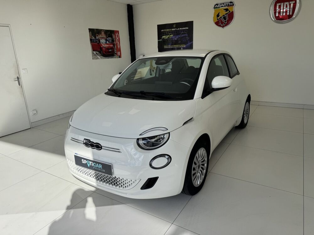 500 42kWh 2023 occasion 76360 Barentin