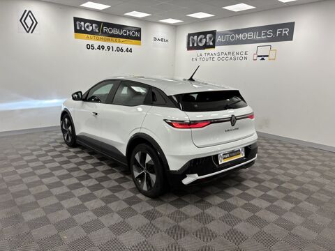 M&eacute;gane equilibre EV40 130ch standard charge 2022 occasion 86500 Montmorillon
