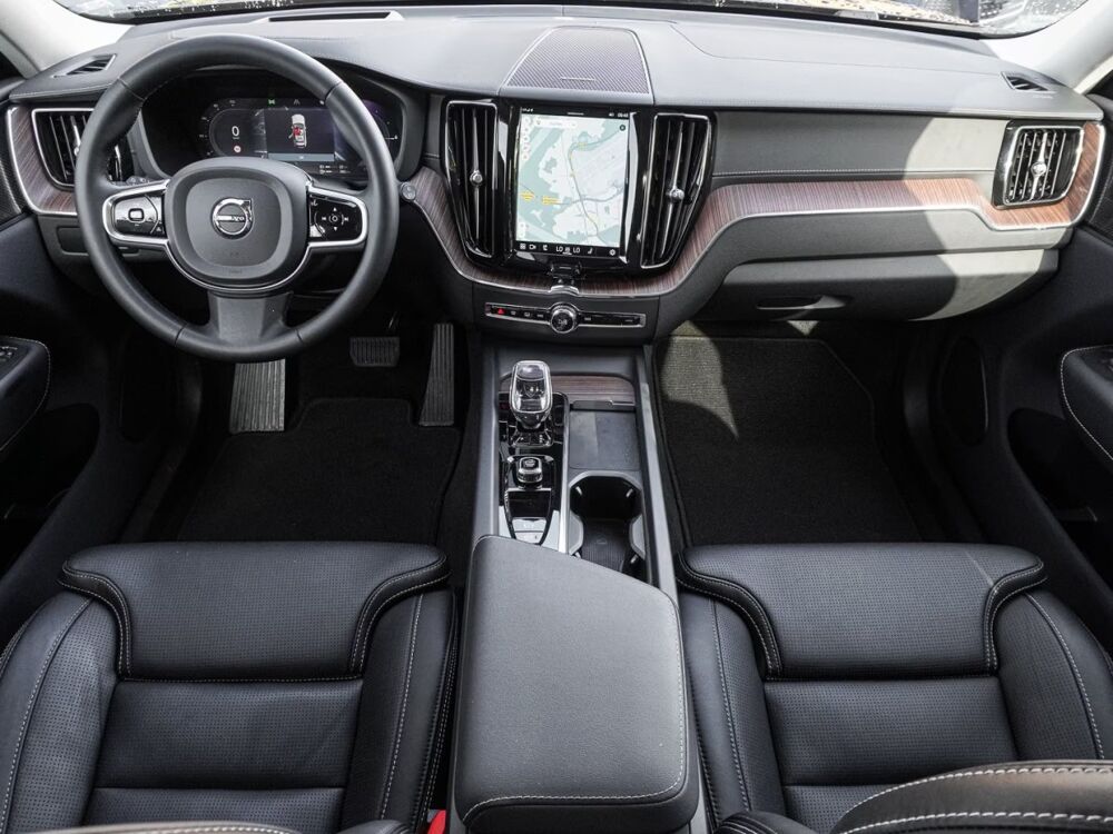 XC60 Recharge T8 AWD Ultimate Dark 455 S. Ventil&eacute;s Toit ouvrant A 2023 occasion 69007 Lyon