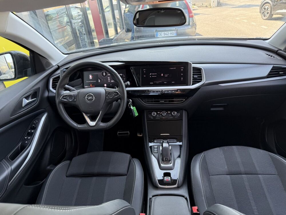 Grandland 1.2 Turbo 130 ch Auto ELEGANCE BUSINESS 2023 occasion 30260 Quissac
