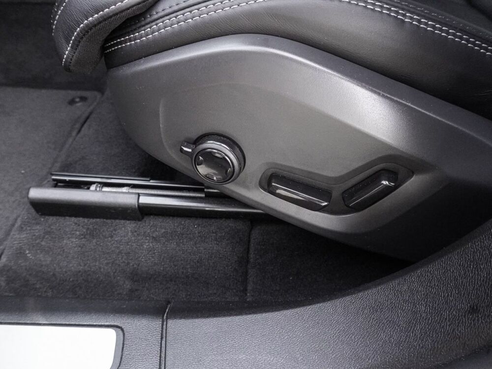 XC60 Recharge T8 AWD Ultimate Dark 455 S. Ventil&eacute;s Toit ouvrant A 2023 occasion 69007 Lyon