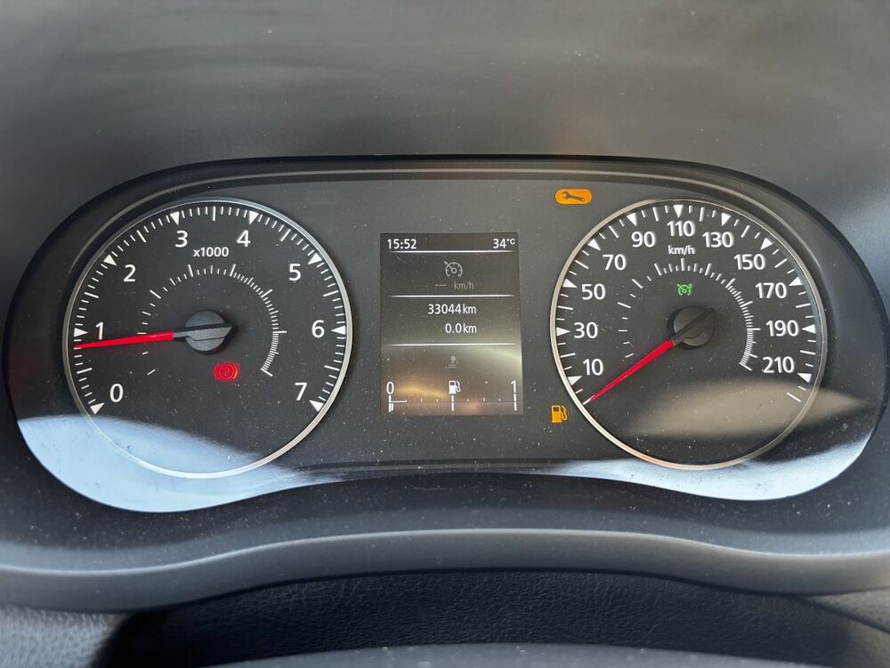 Jumpy FG Tr CF F3500 L2H2 Blue dCi 135 33044KMS 17900€HT 2023 occasion 86440 Mign&eacute;-Auxances