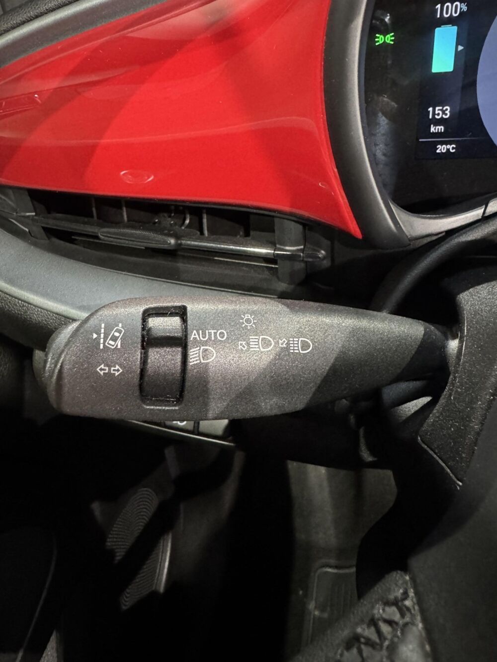 500 C 24kWh (Red) 2023 occasion 76360 Barentin
