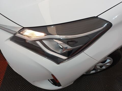 Yaris 1.5 VVT-I HYBRID France Business 2019 occasion 91580 &Eacute;tr&eacute;chy