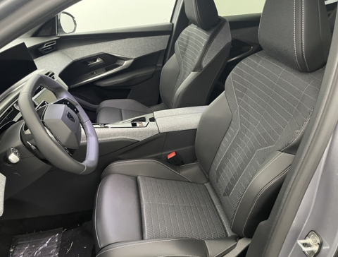 3008 1.2 HYBRID 136 E-DCS6 ALLURE 2025 occasion 63360 Gerzat