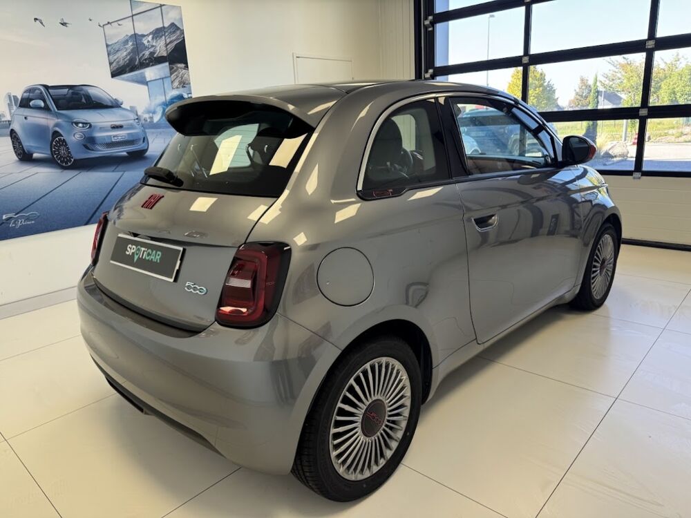 500 24kWh (Red) 2023 occasion 76360 Barentin