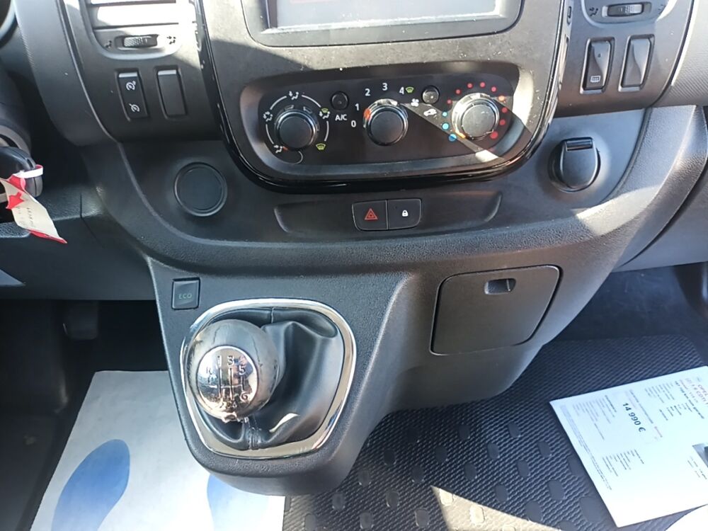 Vivaro 1.6 CDTI 115 L1H1 2.7 PACK CLIM + 2015 occasion 35210 Ch&acirc;tillon-en-Vendelais