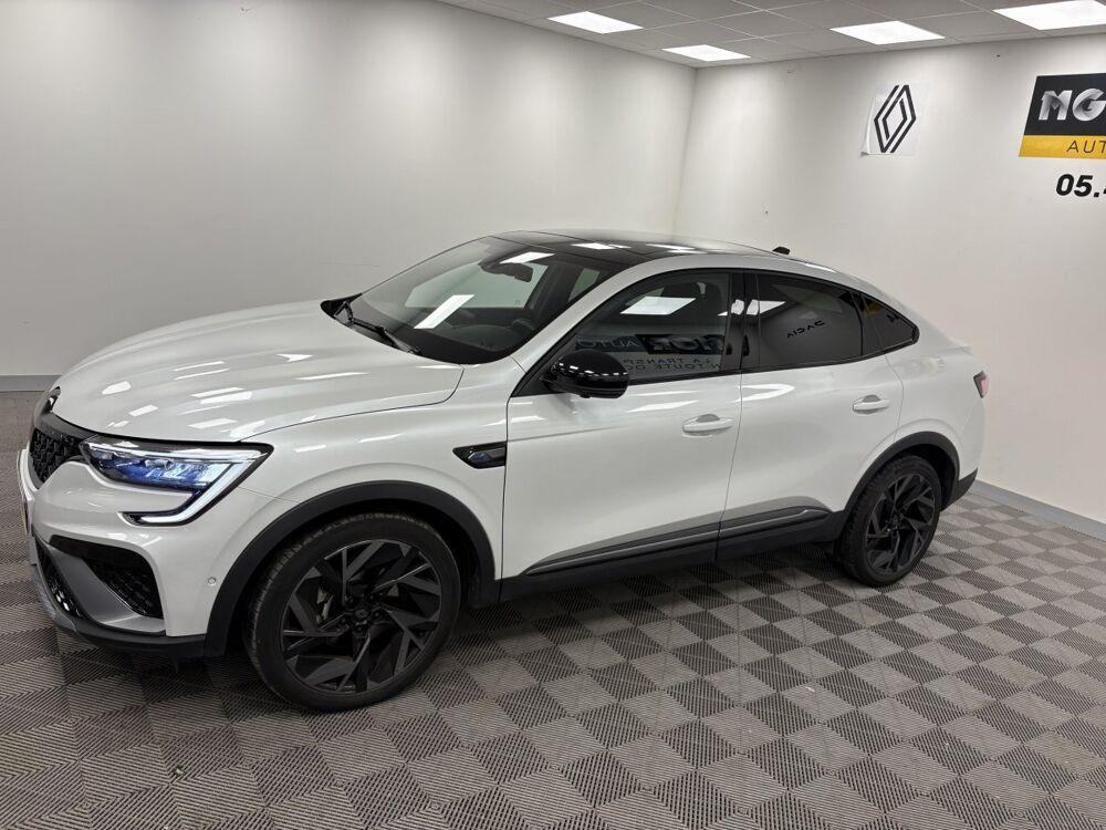 Arkana Esprit Alpine E-Tech full hybrid 145 -23 2024 occasion 86500 Montmorillon
