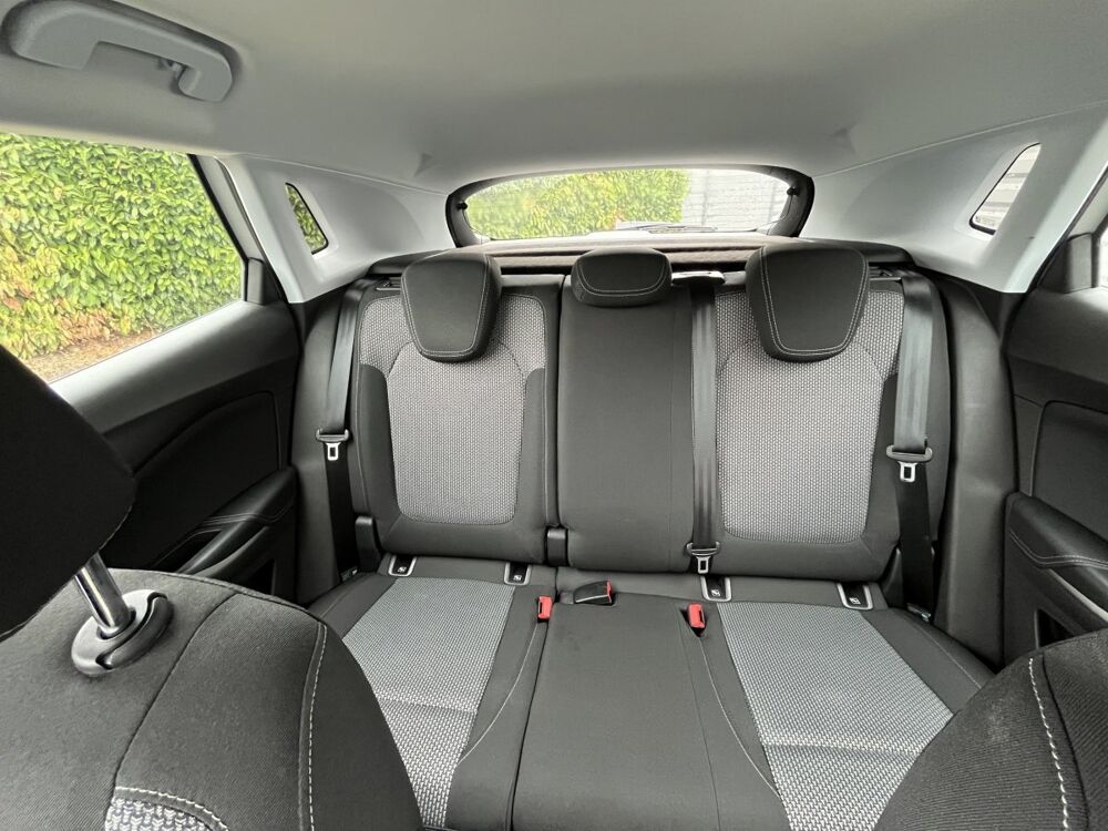 Grandland 1.5 Diesel 130 ch Auto DESIGN & TECH 2023 occasion 44150 Saint-G&eacute;r&eacute;on