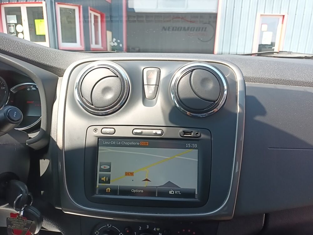 Logan Prestige dCi 90 eco&sup2; 2013 occasion 35210 Ch&acirc;tillon-en-Vendelais