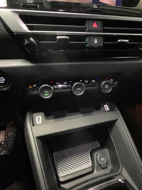 C4 PureTech 130 S&S EAT8 Shine Pack 2023 occasion 74300 Cluses