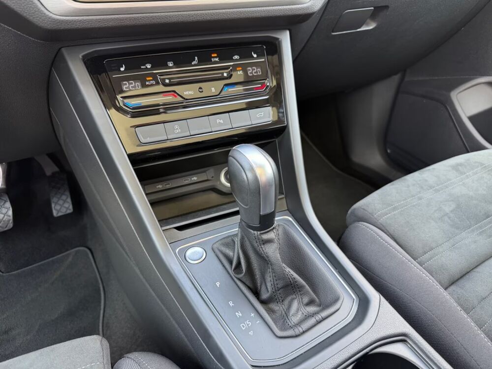Touran 1.5 TSI Style 7P 150 ch Toit ouvrant Attelage Pack Voyage Au 2024 occasion 69007 Lyon