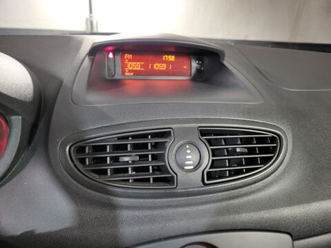 Clio Collection Zen 3 portes 1.2 16V 75 2014 occasion 93600 Aulnay-sous-Bois