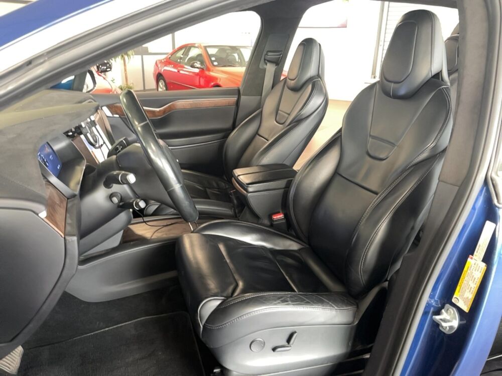 Model X 75 kWh 4x4 422cv 129 000 KM 2017 occasion 38090 Villefontaine