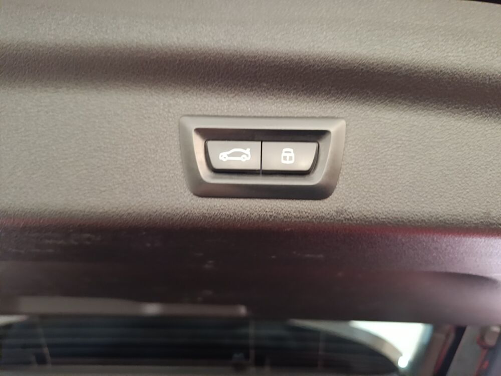 X1 sDrive18i Business Design DKG7 2023 occasion 91580 &Eacute;tr&eacute;chy