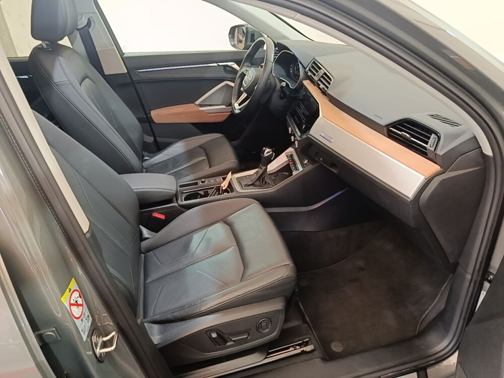 Q3 45 TFSI E 245 S TRONIC BUSINESS EXE 2024 occasion 91580 &Eacute;tr&eacute;chy