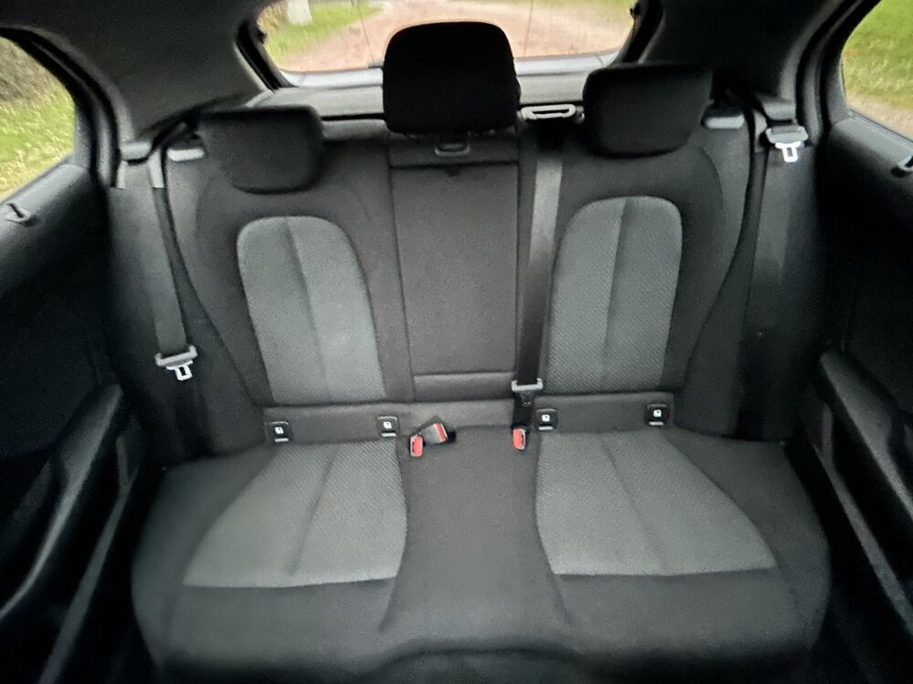 S&eacute;rie 1 120d BVA8 xDrive Lounge 2019 occasion 42640 Saint-Germain-Lespinasse