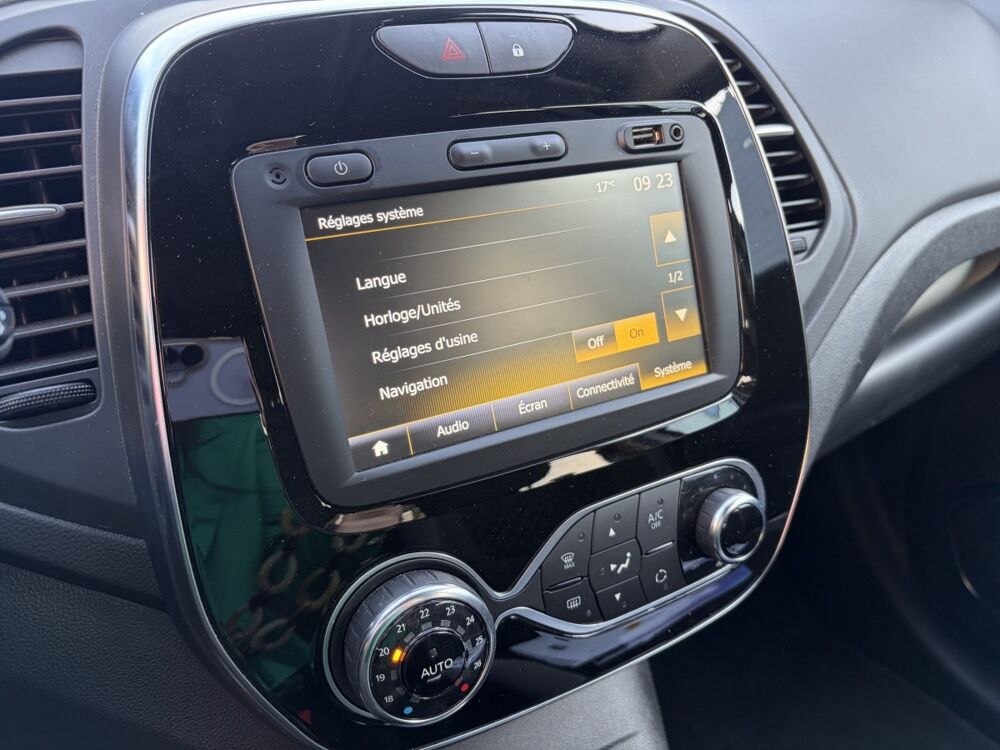 Captur Intens Blue dCi 95 2018 occasion 38370 Saint-Clair-du-Rh&ocirc;ne