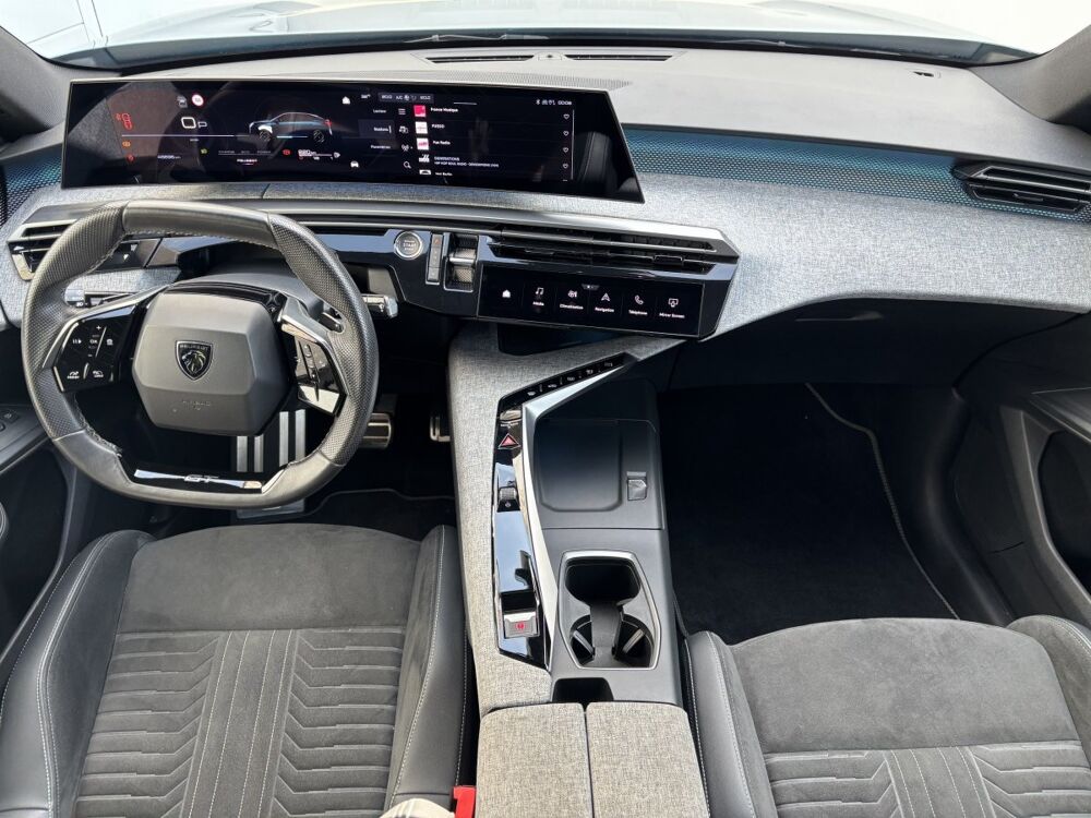 3008 1.2 HYBRID 136 E-DCS6 GT 2024 occasion 69330 Meyzieu