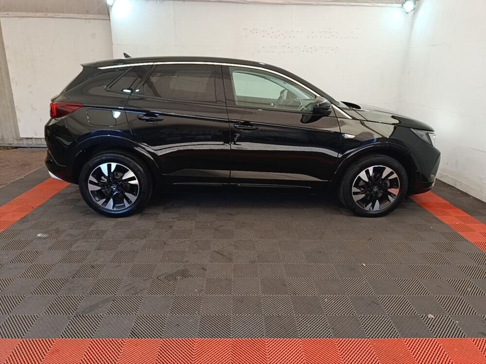 Grandland 1.5 Diesel 130ch Auto ELEGANCE BUSINESS 2023 occasion 91580 &Eacute;tr&eacute;chy