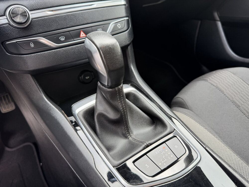 308 1.6 BlueHDi 120 EAT6 Style  CAMERA  2015 occasion 53210 Soulg&eacute;-sur-Ouette