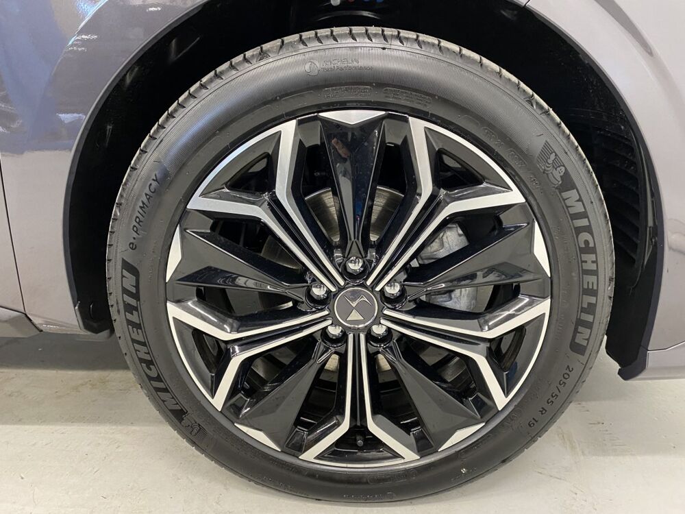 DS3 HYBRIDE 136 e-DCS6 A DE ST EXUPERY 2024 occasion 38550 Saint-Maurice-l'Exil