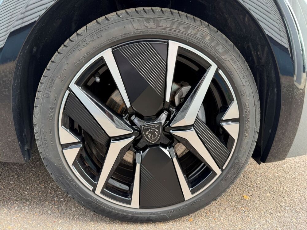 208 GT Hybrid 145 e-DCS6 auto 2025 occasion 42190 Charlieu