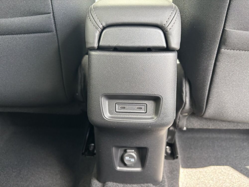 C3 Aircross Hybride 145 e-DSC6 MAX GRIS MERCURY 2026 occasion 69330 Meyzieu