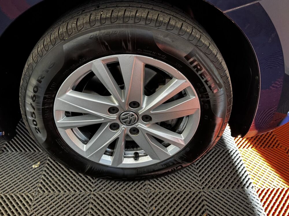 Touran 2.0 TDI 115 DSG7 IQ.DRIVE 7 places 2020 occasion 91580 &Eacute;tr&eacute;chy