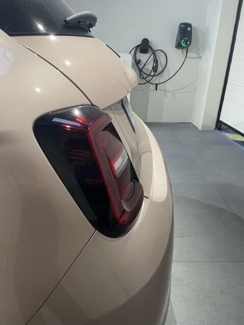 500 E 24kWh Pack Confort & Style 3+1 2023 occasion 76360 Barentin