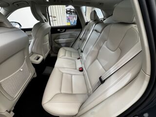 XC60 Recharge T8 390 Geartro 8 Inscription 2021 occasion 91580 &Eacute;tr&eacute;chy