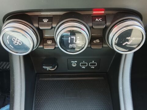 Captur techno fast track E-Tech full hybrid 145 2023 occasion 42240 Unieux