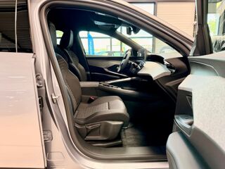 5008 1.2 HYBRID 145 E-DCS6 Allure Business 2026 occasion 63360 Gerzat