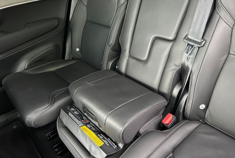XC90 T8 AWD Ultra Dark 455 Full Options Bowers Wilkins Suspension 2025 occasion 69007 Lyon