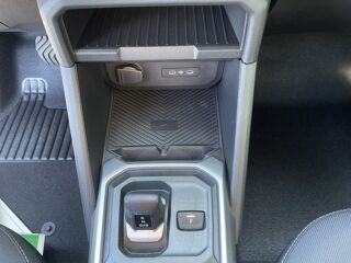 Duster journey hybrid 140 2025 occasion 38460 Cr&eacute;mieu