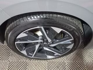 308 PHEV 180 E-EAT8 ALLURE 2025 occasion 91580 &Eacute;tr&eacute;chy