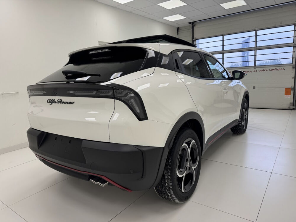Junior 1.2 Ibrida 136ch Speciale DCT6 2025 occasion 76360 Barentin