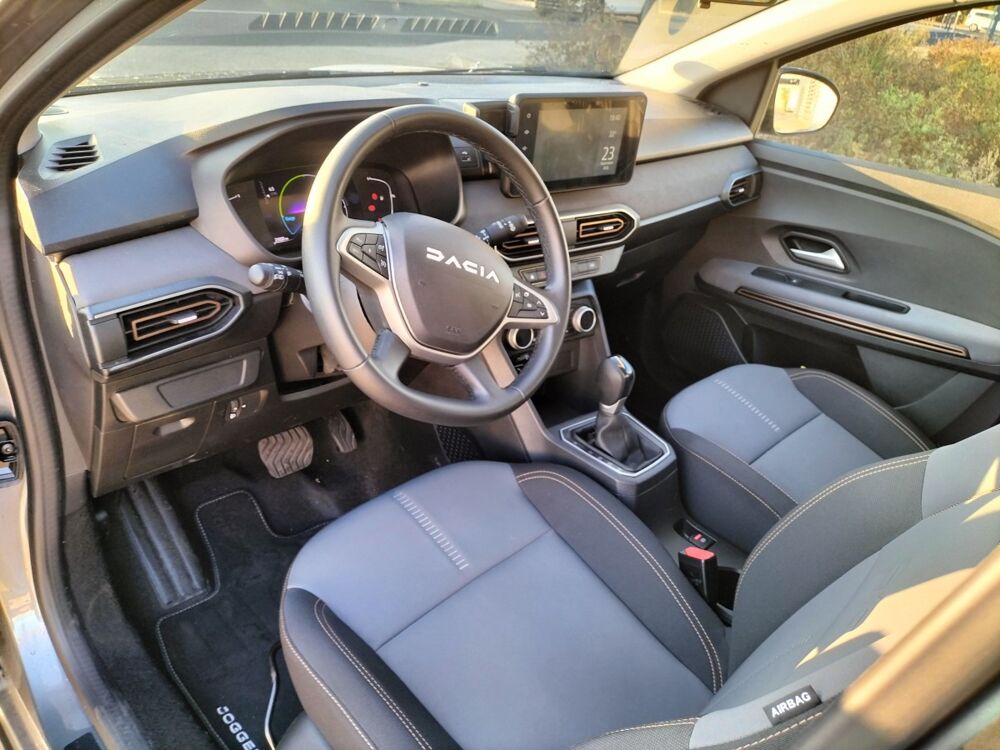 Jogger Extreme Hybrid 140 (5 SEAT) 5 portes Break (co2 105) 2024 occasion 34150 Gignac