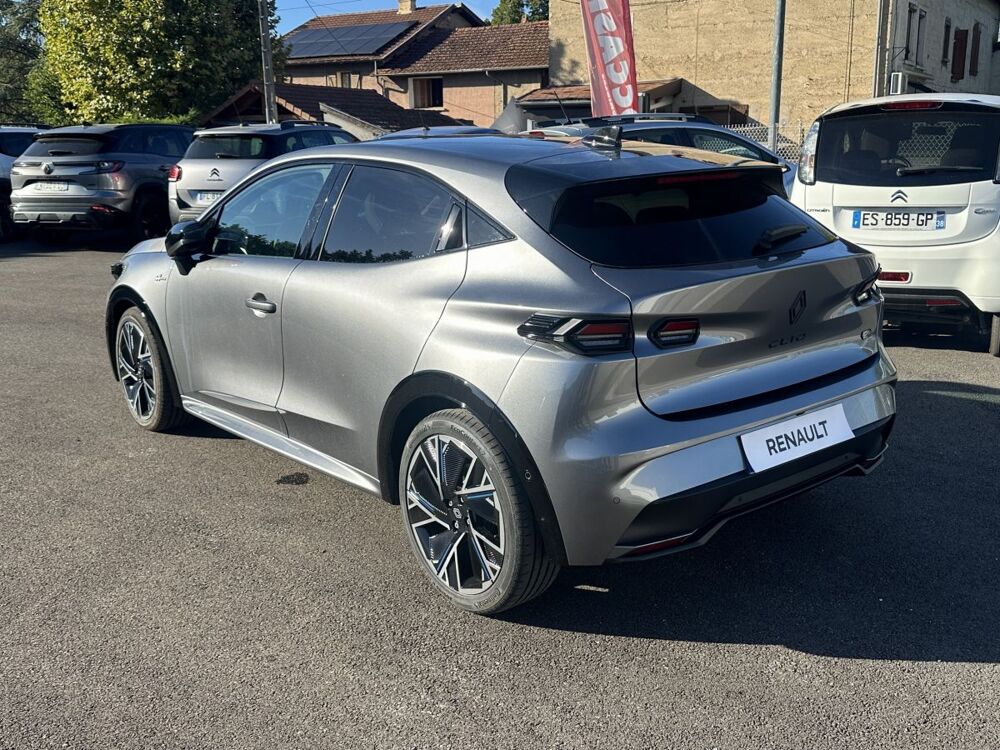 Clio esprit Alpine full hybrid E-Tech 160 ch 2026 occasion 38460 Cr&eacute;mieu