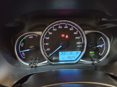 Yaris 1.5 VVT-I HYBRID France Business 2019 occasion 91580 &Eacute;tr&eacute;chy