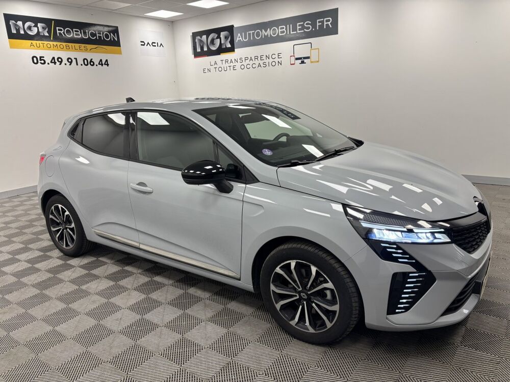 Clio Techno E-Tech full hybrid 145 -24 2024 occasion 86500 Montmorillon