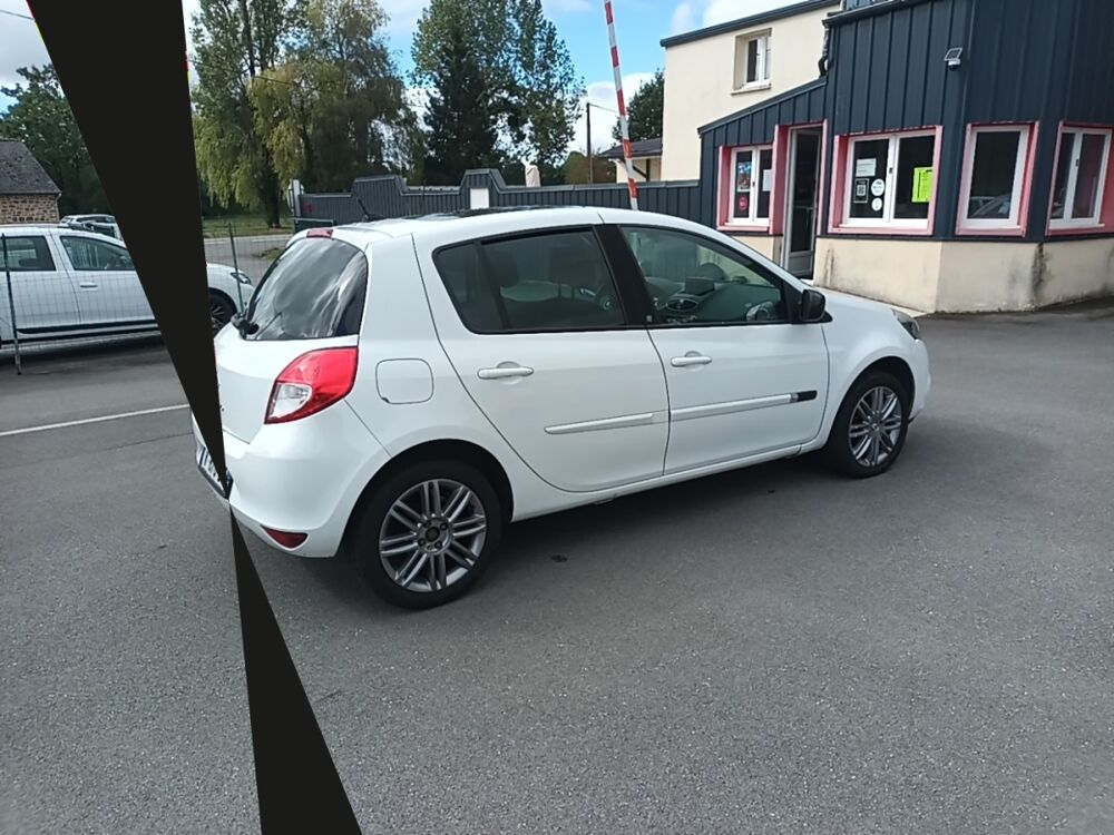 Clio Dynamique TomTom 1.2 TCE 100 Eco2 2011 occasion 35210 Ch&acirc;tillon-en-Vendelais