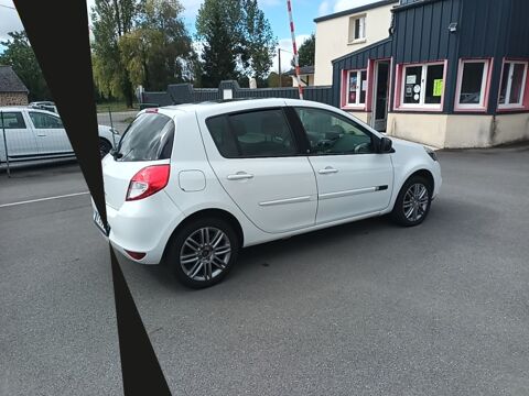 Clio Dynamique TomTom 1.2 TCE 100 Eco2 2011 occasion 35210 Ch&acirc;tillon-en-Vendelais
