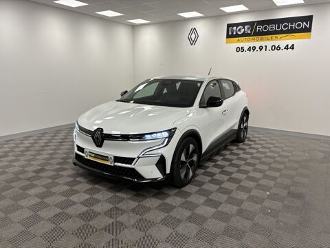 Renault M&eacute;gane equilibre EV40 130ch standard charge 2022 occasion Montmorillon 86500