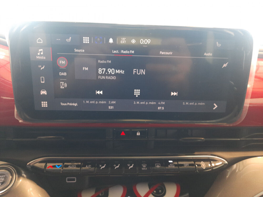 500 E BEV 24KWH C (RED) 2024 occasion 76360 Barentin