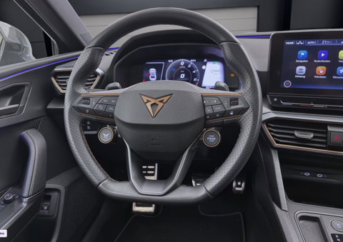 Leon 1.4 e-Hybrid 245 VZ - Toit pano - MAT - volant satellite sup 2022 occasion 69007 Lyon