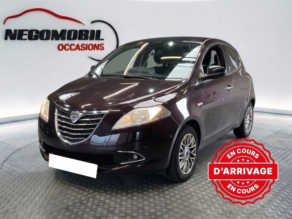 Ypsilon 0,9 TwinAir 85 ch Stop&Start Gold DFS 2011 occasion 35210 Ch&acirc;tillon-en-Vendelais