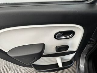 Twingo Intense Energy TCe 90 2016 occasion 91580 &Eacute;tr&eacute;chy