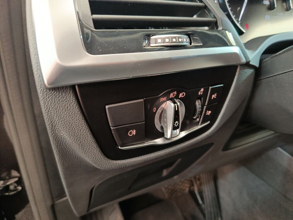 X3 xDrive20d 190ch Business Design BVA8 2020 occasion 91580 &Eacute;tr&eacute;chy