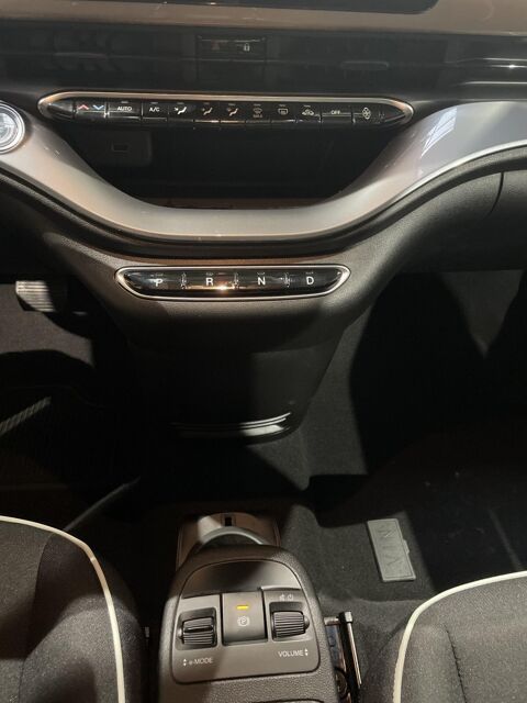 500 E 24kWh Pack Confort & Style 3+1 2023 occasion 76360 Barentin